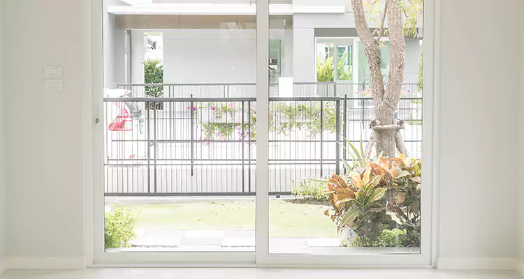 Balcony Screen Door Repair in Wellington, FL