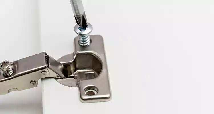 Screen Door Hinge Repair in Wellington, FL