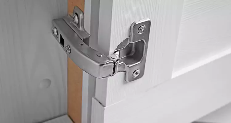Shower Door Hinge Replacement in Wellington, FL