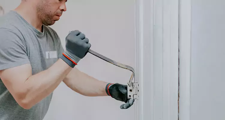 Cracked Door Jamb Repair in Wellington, FL