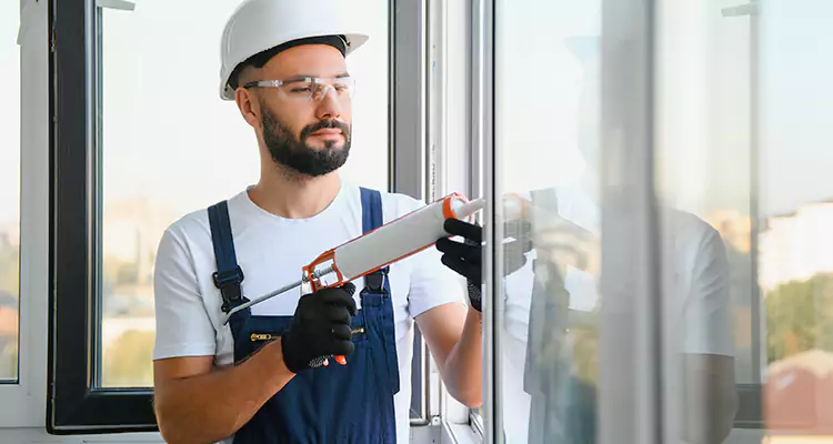 Retractable Screens Repair for Patio in Wellington, FL