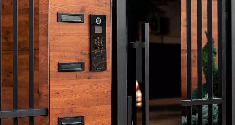 Automatic Door Maintenance in Wellington, FL