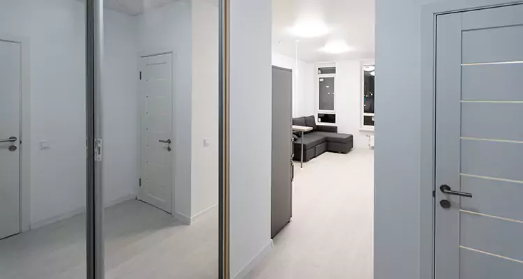 Modern Mirrored Closet Doors Repair in Wellington, FL