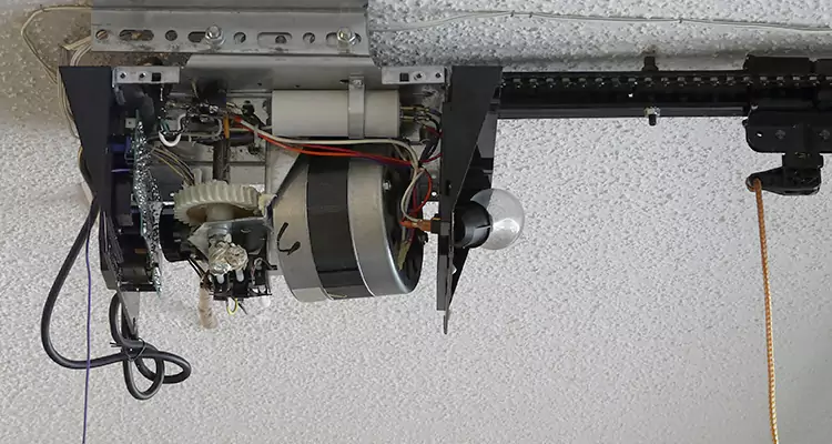 Garage Door Motor Replacement in Wellington, FL