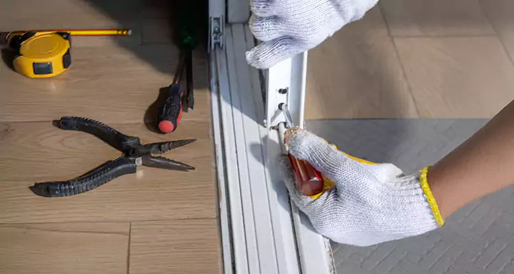 Closet Sliding Door Track Repair in Wellington, FL