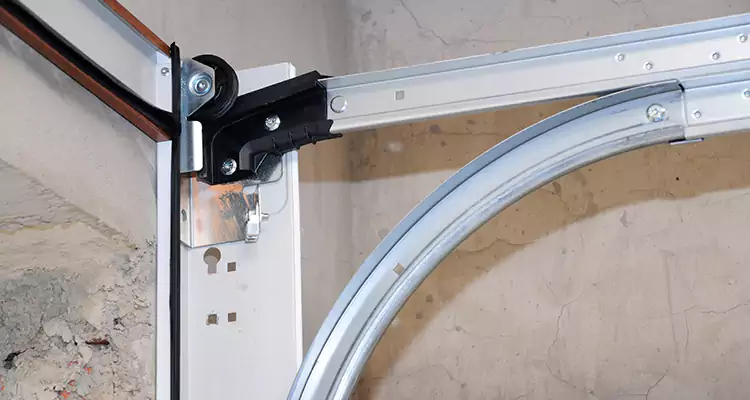 Maintain Liftmaster Garage Door Off Track in Wellington, FL